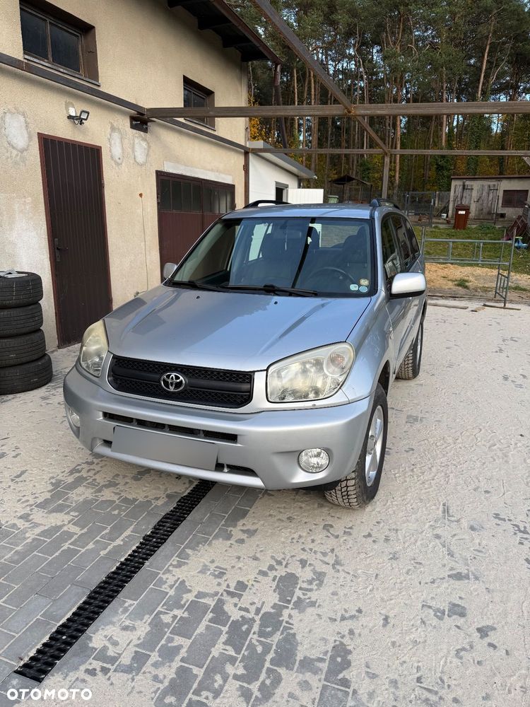 Toyota RAV4 - 1
