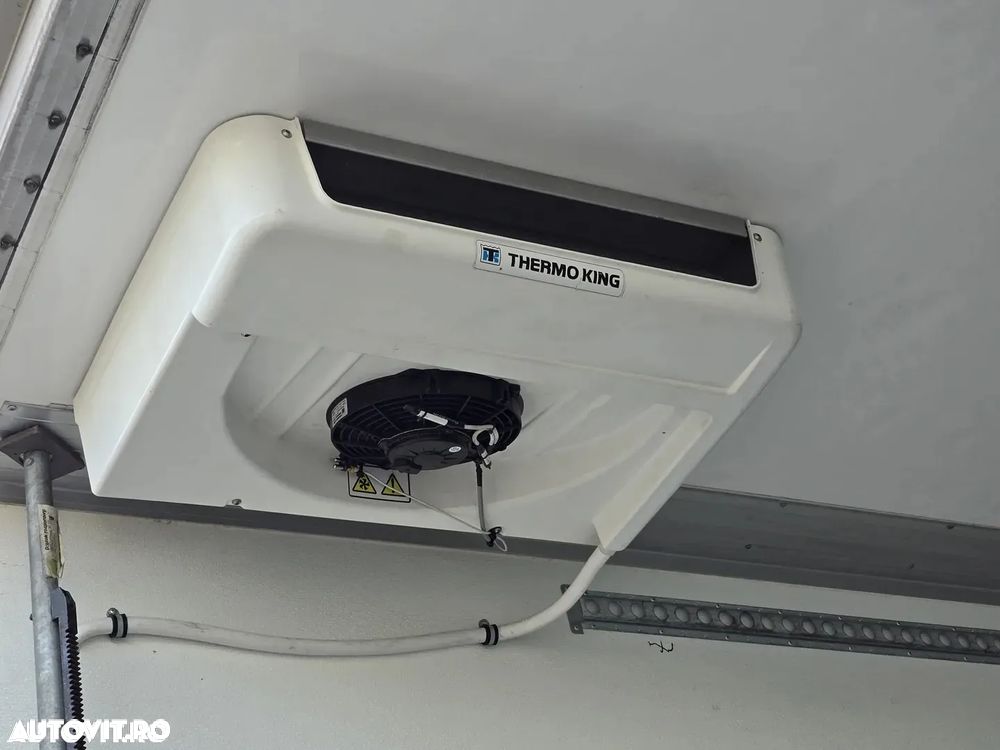 Mercedes-Benz Sprinter - 17