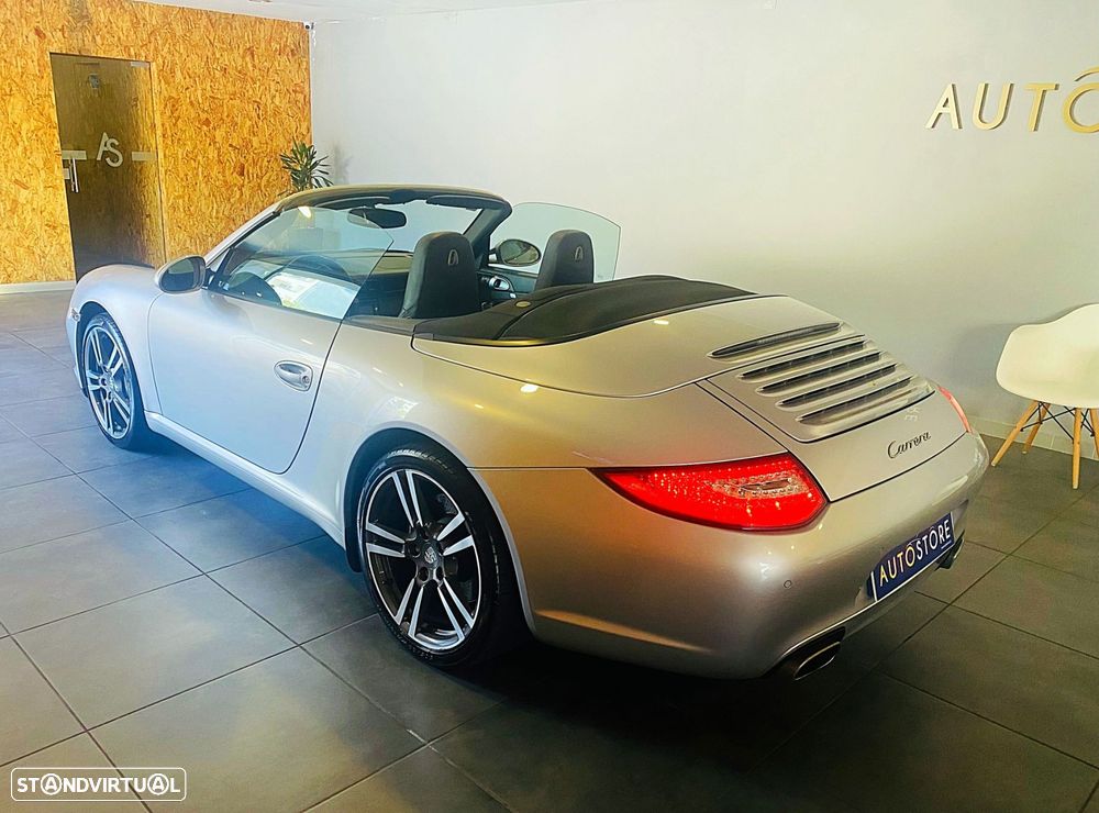 Porsche 911 Série F - 6