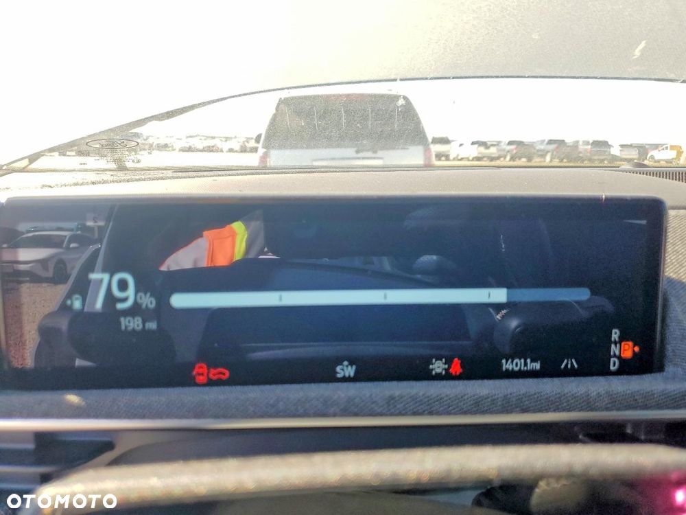 Ford Mustang Mach-E AWD GT - 10