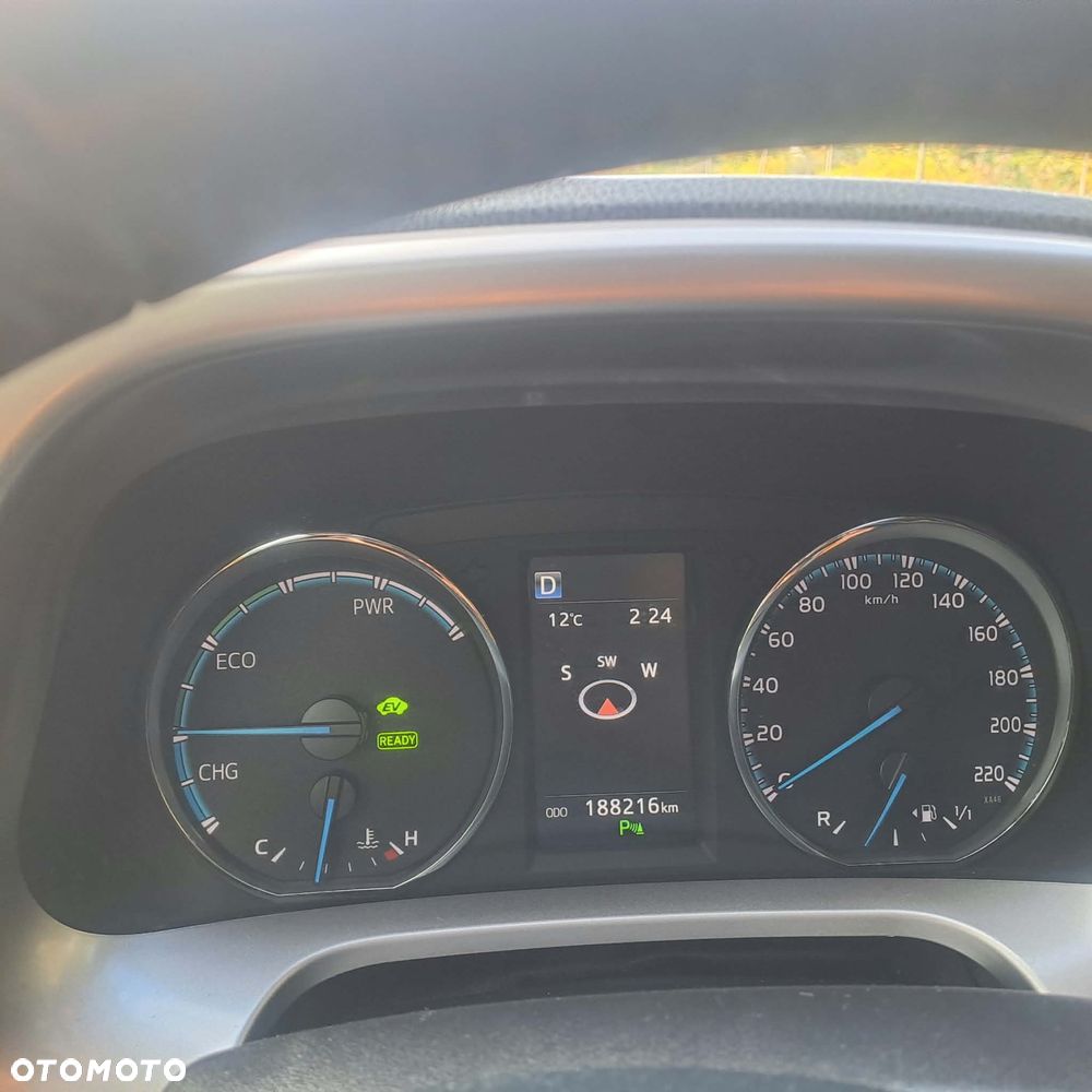 Toyota RAV4 Hybrid Premium 4x4 - 23