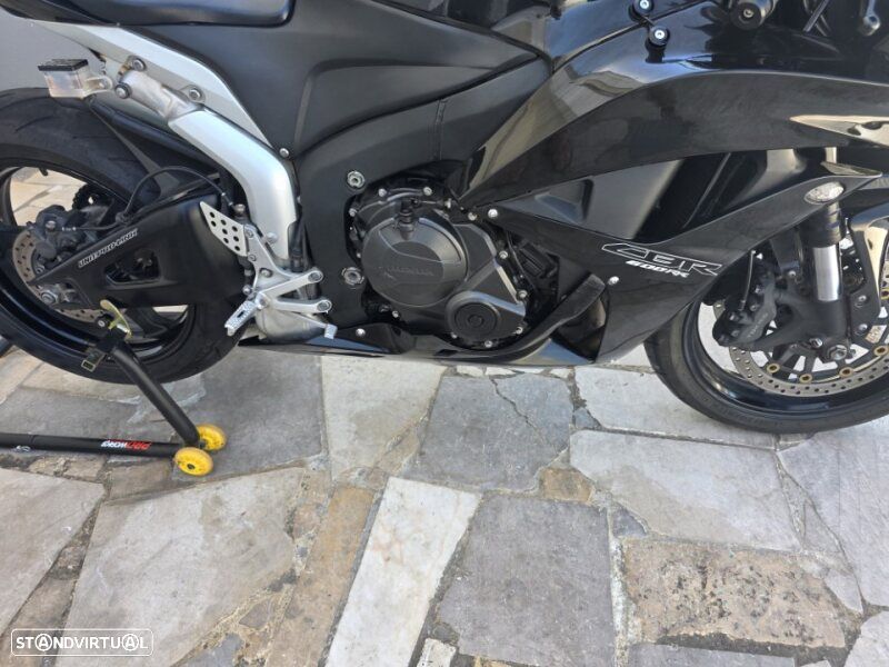 Honda CBR - 7