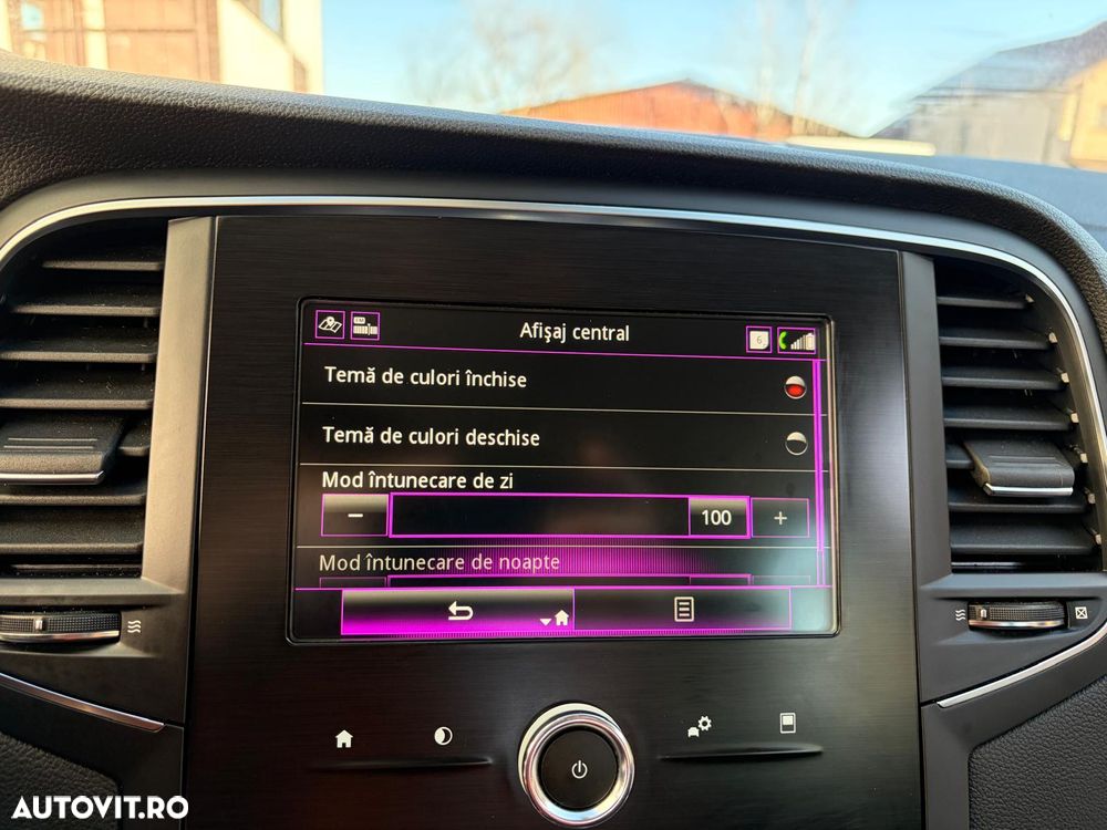 Renault Megane Blue dCi 116 Zen - 24