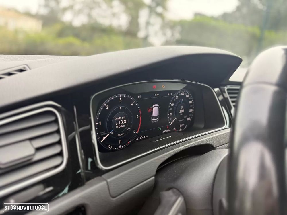 VW Golf 2.0 TDI R-Line DSG - 18