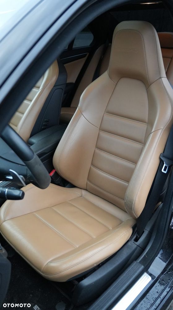 Mercedes-Benz Klasa C 63 AMG - 5
