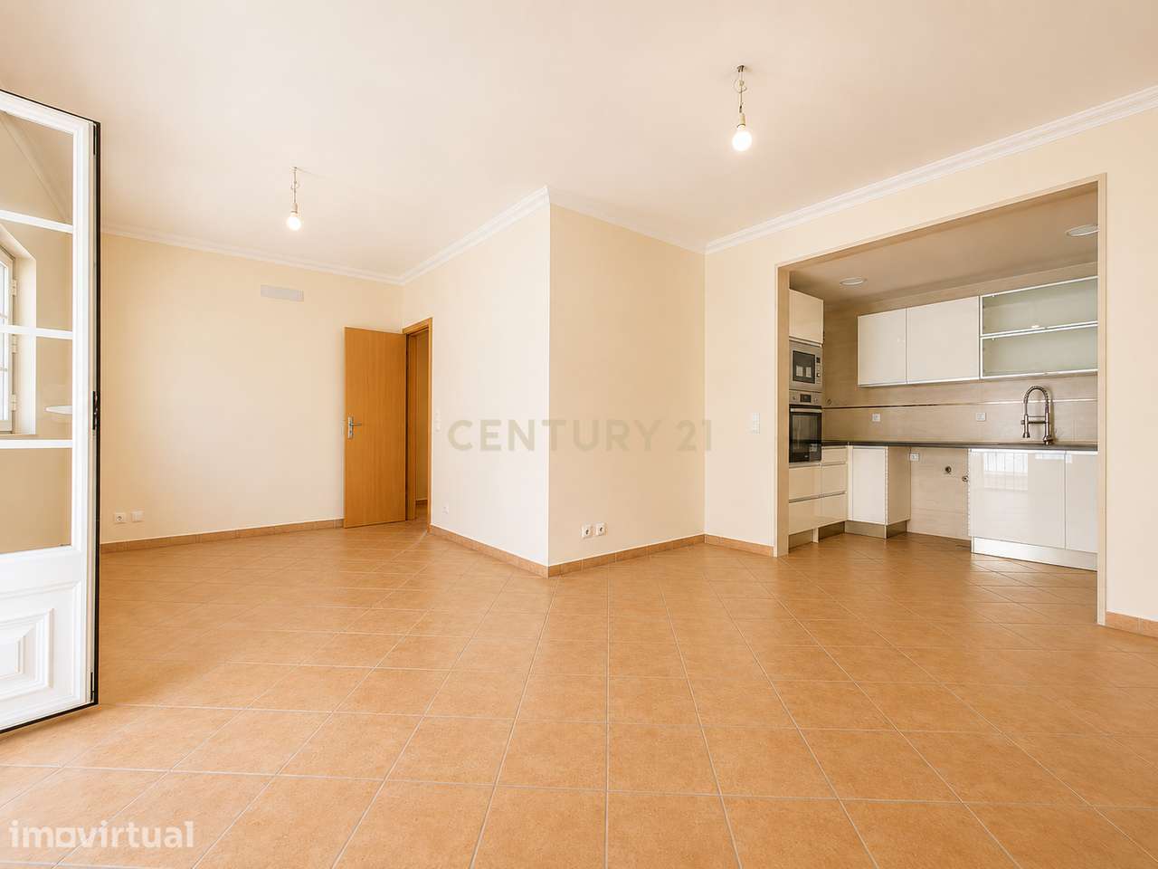 Apartamento T2 Renovado - Grande imagem: 3/20