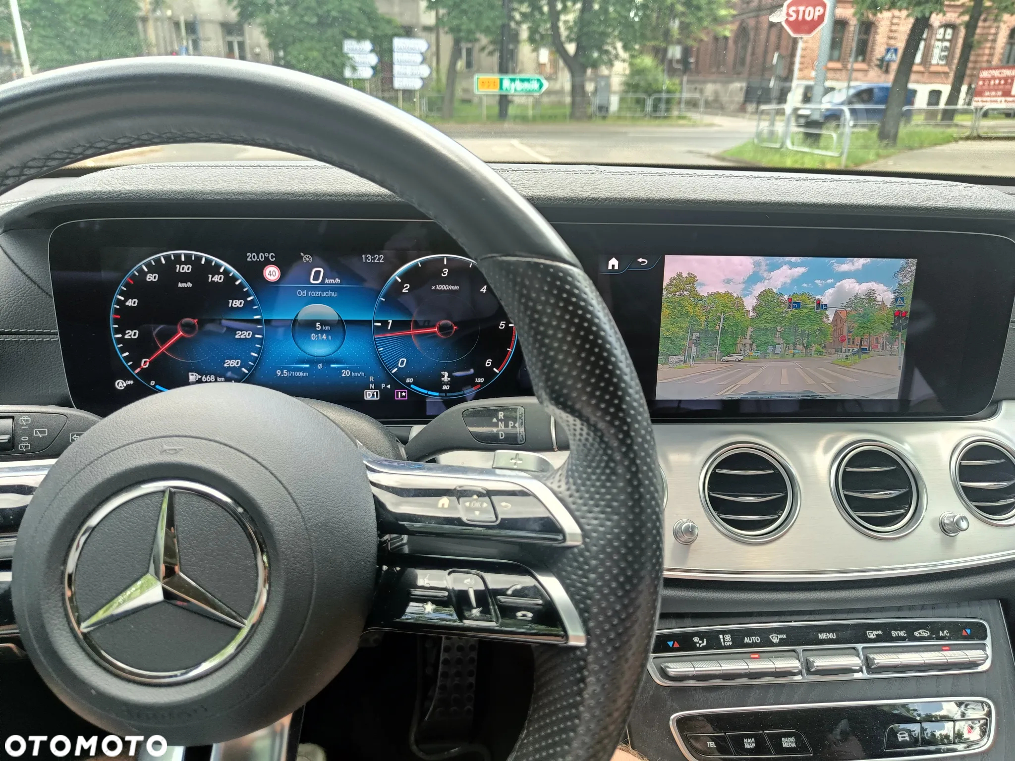Mercedes-Benz Klasa E 220 d 4-Matic AMG - 31