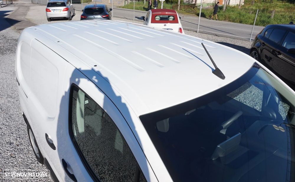 Opel Combo CDTI 102 Enjoy IVA dedutível - 9