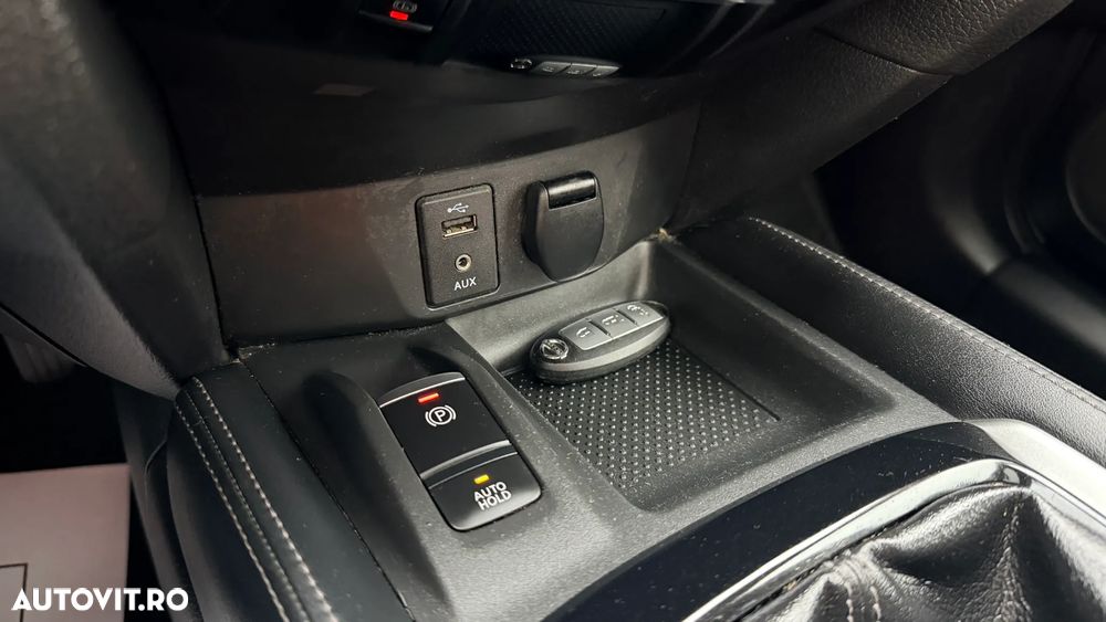 Nissan X-Trail 1.6 dCi N-Connecta - 17