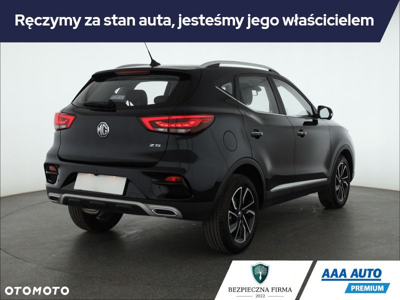 MG ZS - 6