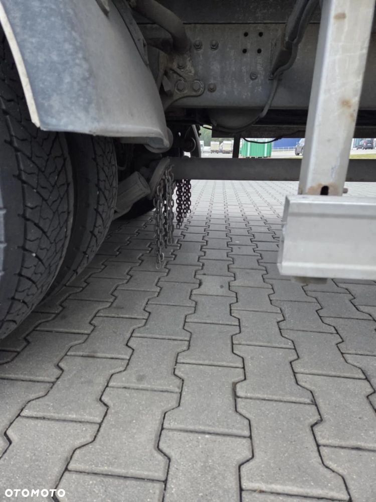 Volvo FL 240 - 15