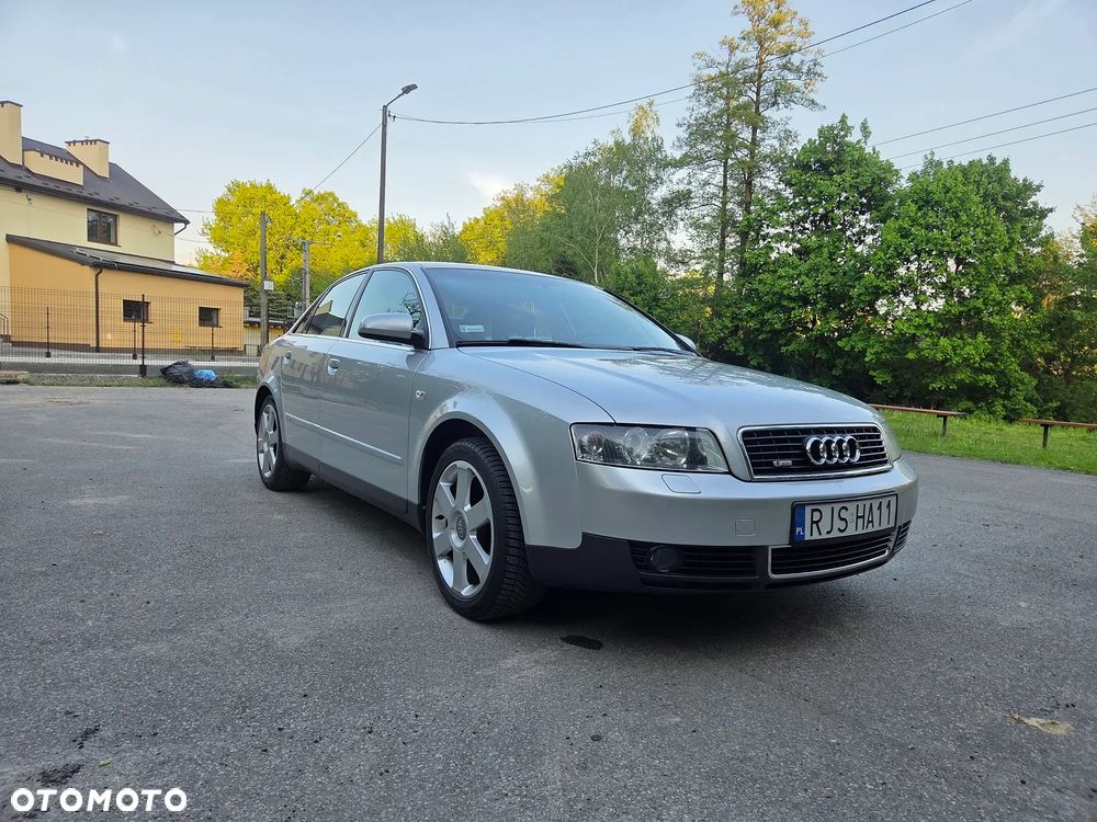 Audi A4 Limousine 2.4 - 10