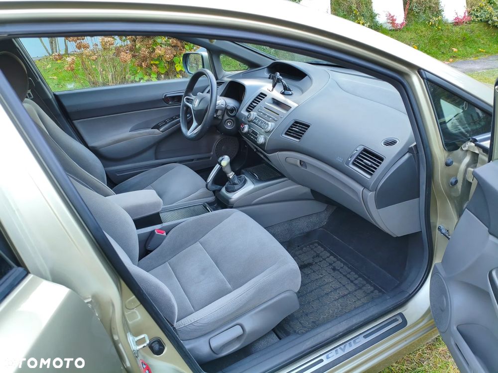 Honda Civic 1.8 Comfort - 7