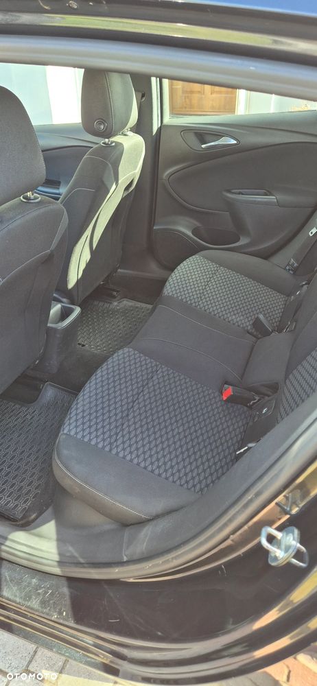 Opel Astra 1.4 T Enjoy - 10