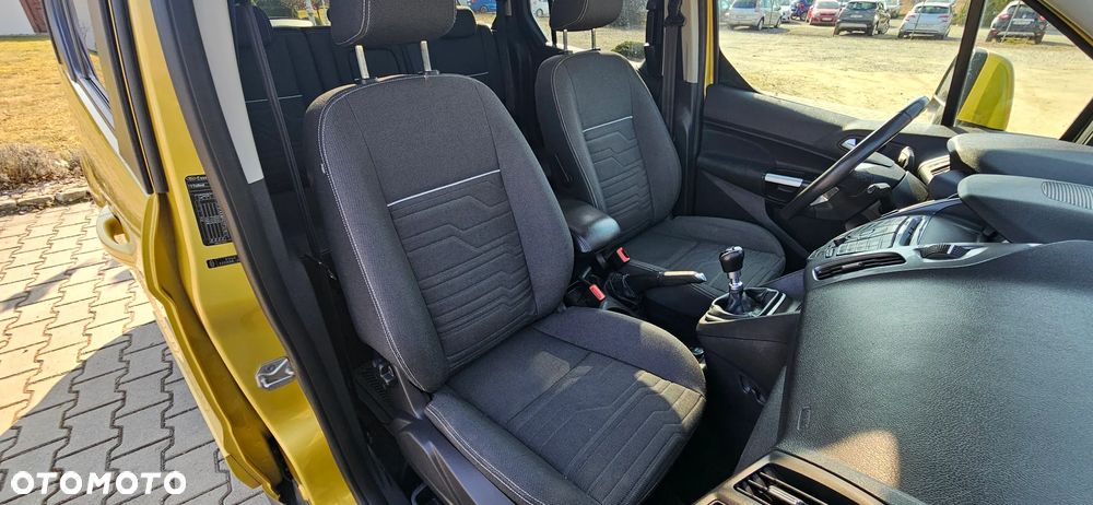 Ford Tourneo Connect Grand - 15