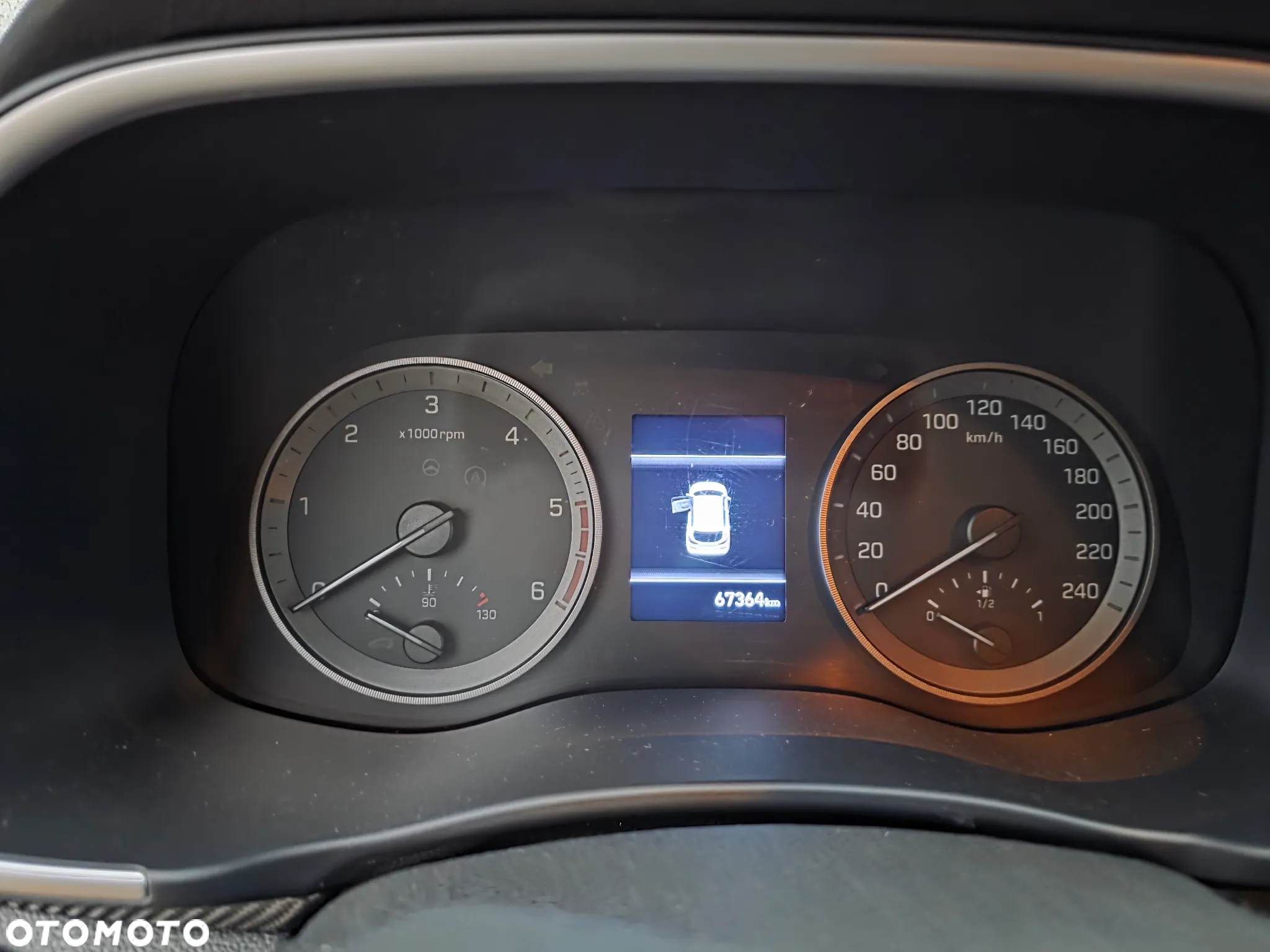 Hyundai Tucson 1.6 CRDi Comfort 4WD - 31