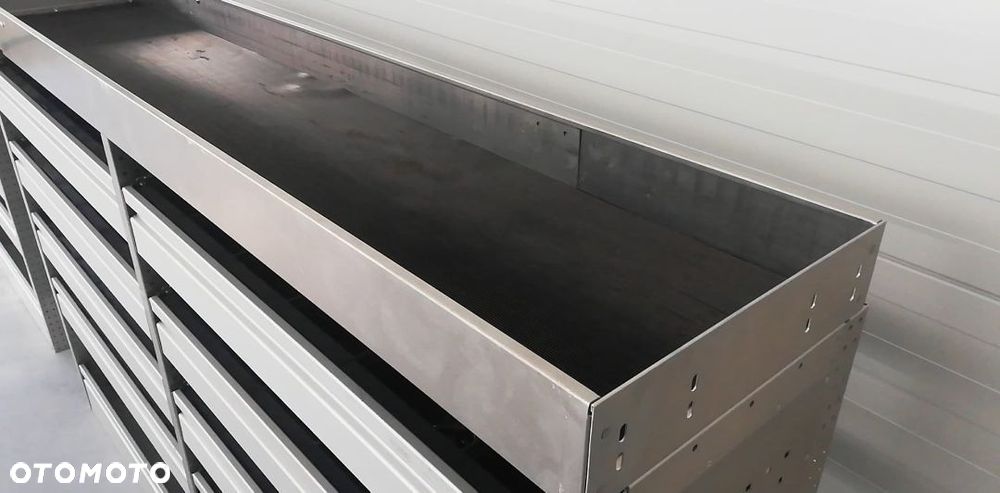 zabudowa samochodowa szafka serwis 247,5x41,5x170 3008 zł netto - 4