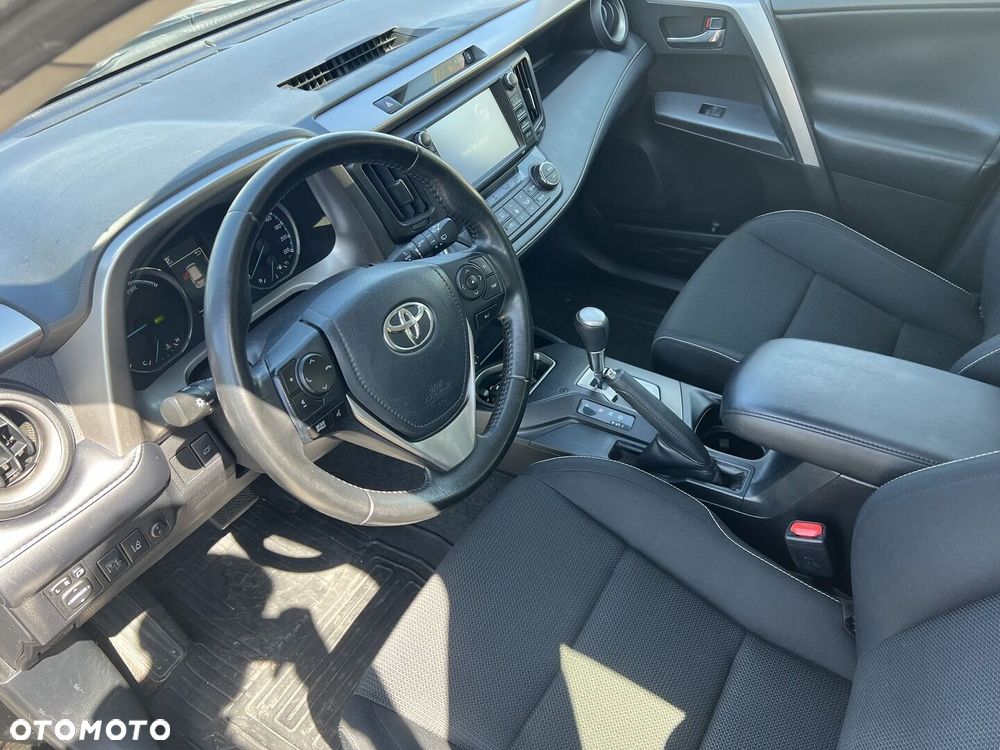 Toyota RAV4 Hybrid Premium 4x2 - 14