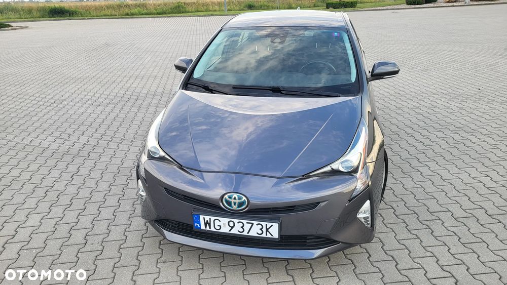 Toyota Prius Hybrid - 11
