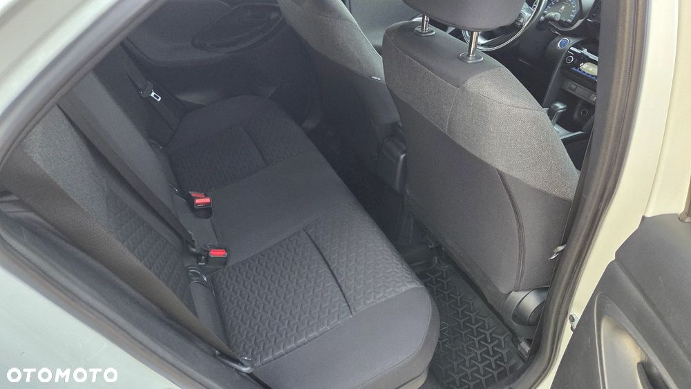 Toyota Yaris Cross Hybrid 1.5 Dynamic - 22