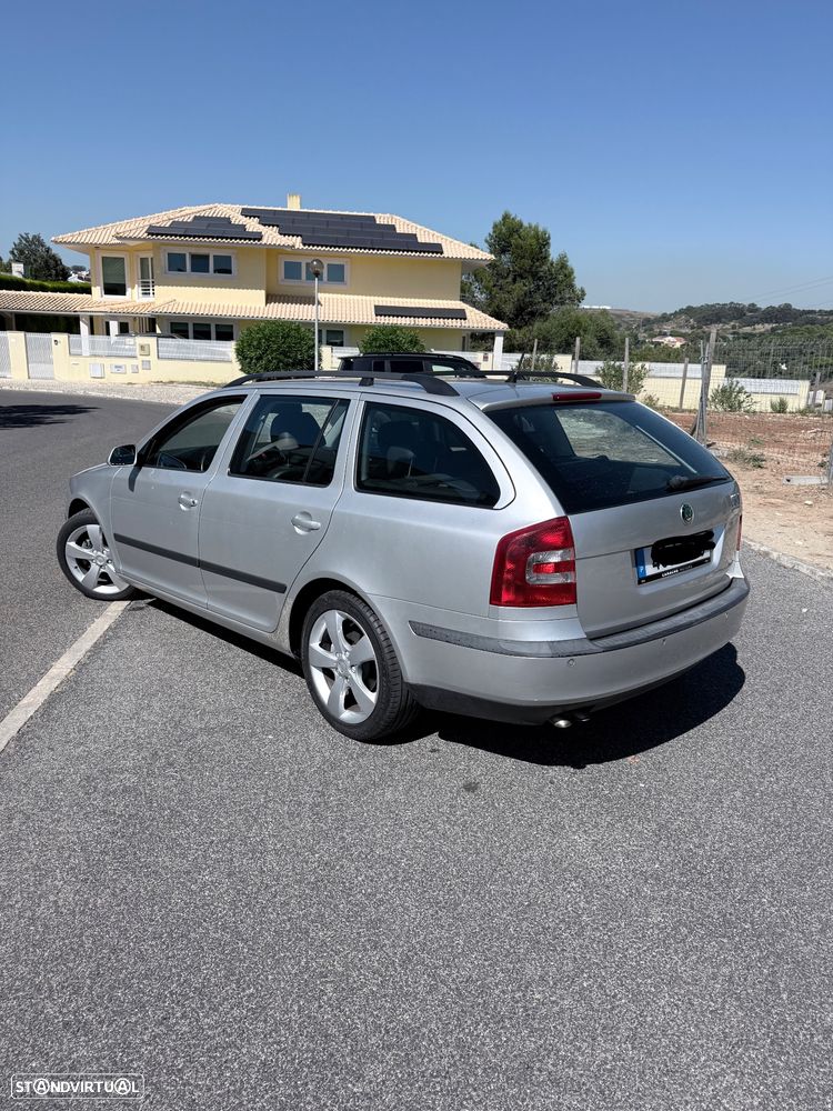 Skoda Octavia Break 2.0 TDI Sportline DSG - 4