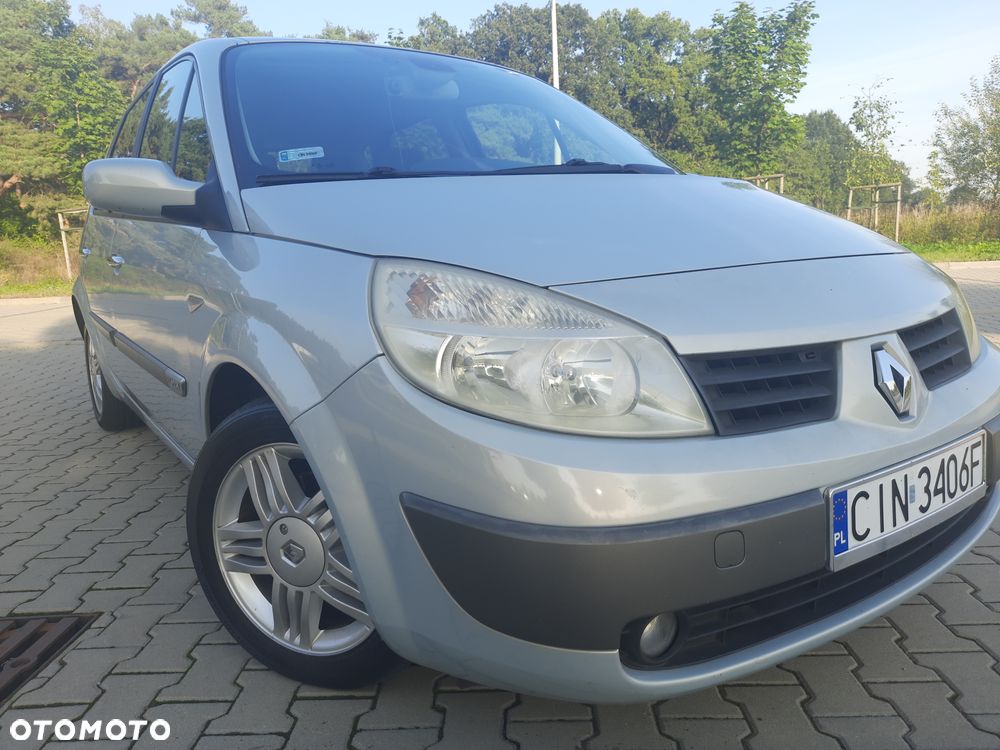 Renault Scenic 1.6 Confort Privilege - 11