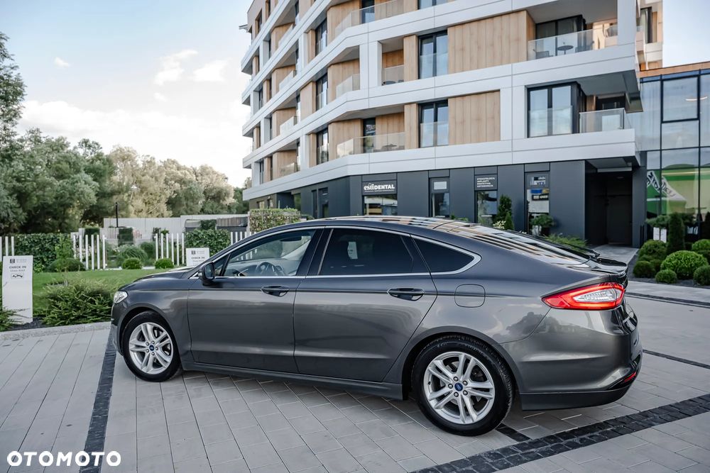 Ford Mondeo 2.0 TDCi Titanium PowerShift - 4