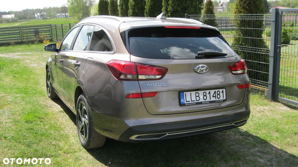 Hyundai i30 1.5 T-GDI 48V Comfort DCT - 3