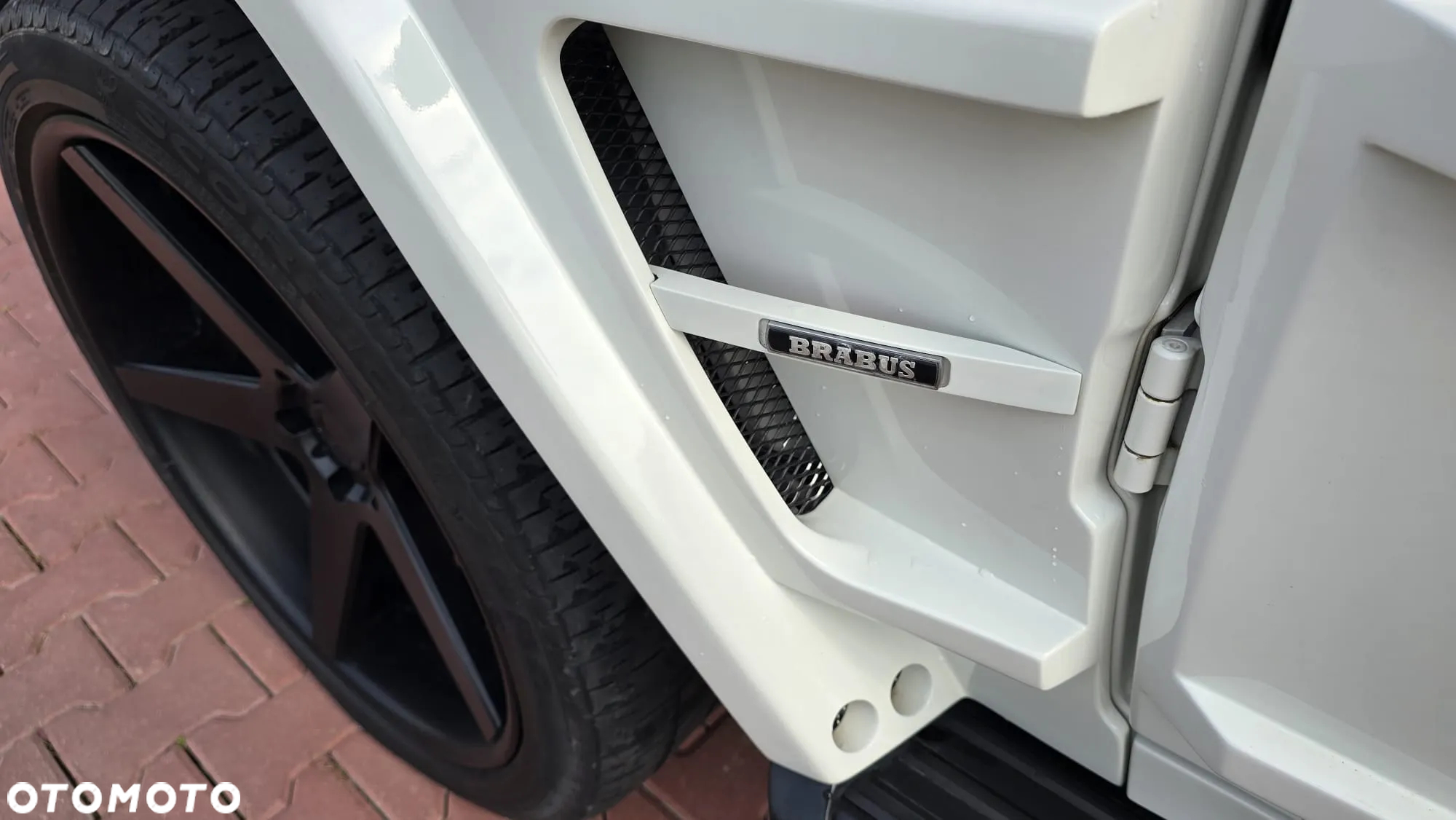 Mercedes-Benz Klasa G 63 AMG AMG SPEEDSHIFT 7G-TRONIC - 14