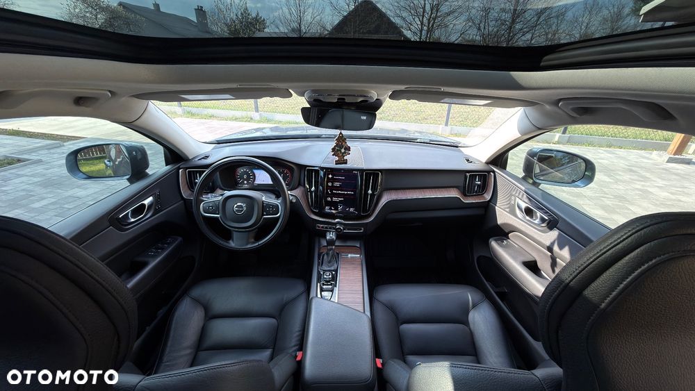 Volvo XC 60 B5 B Momentum Pro - 12
