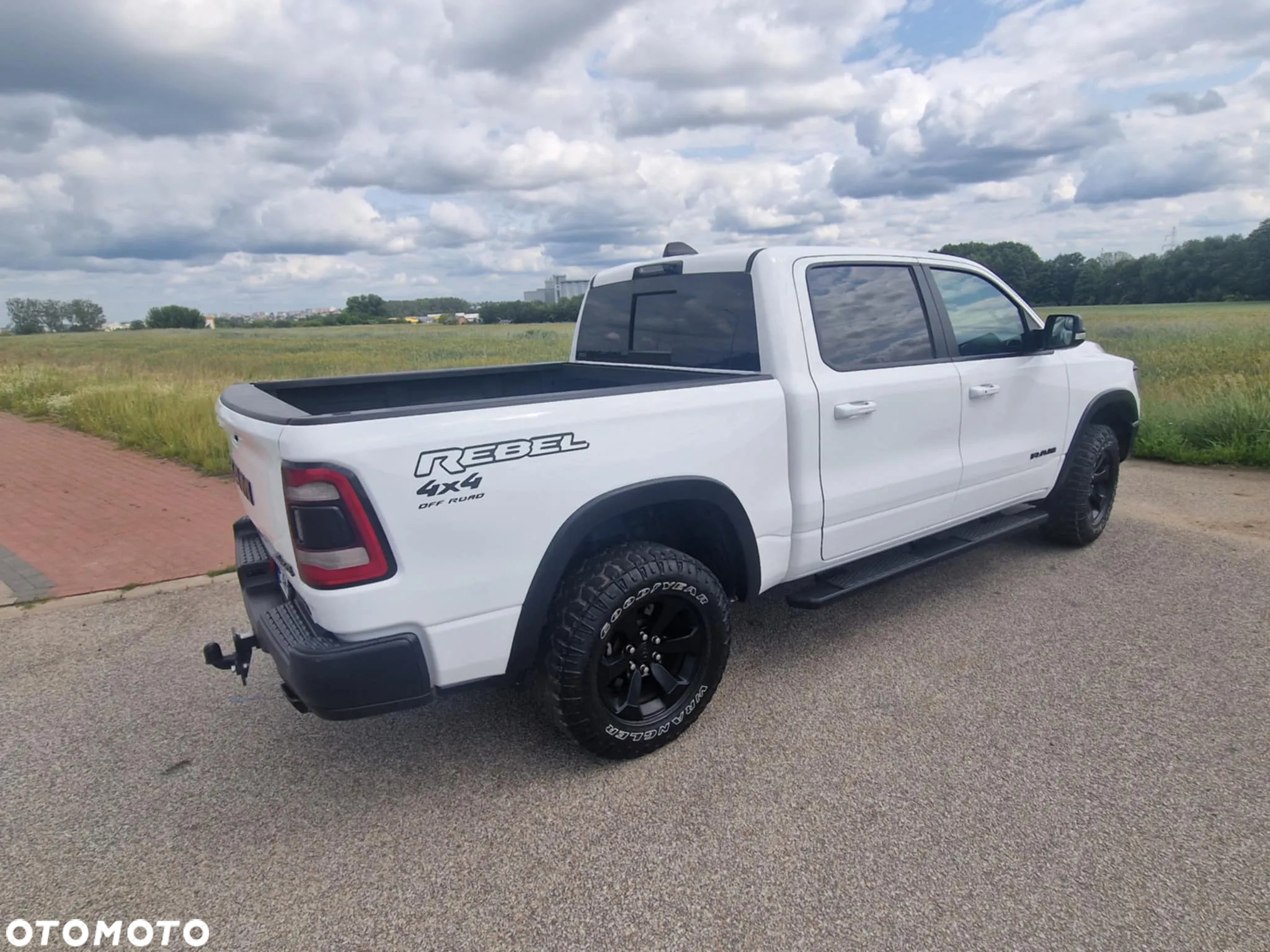 Dodge RAM 1500 5.7 4x4 - 3