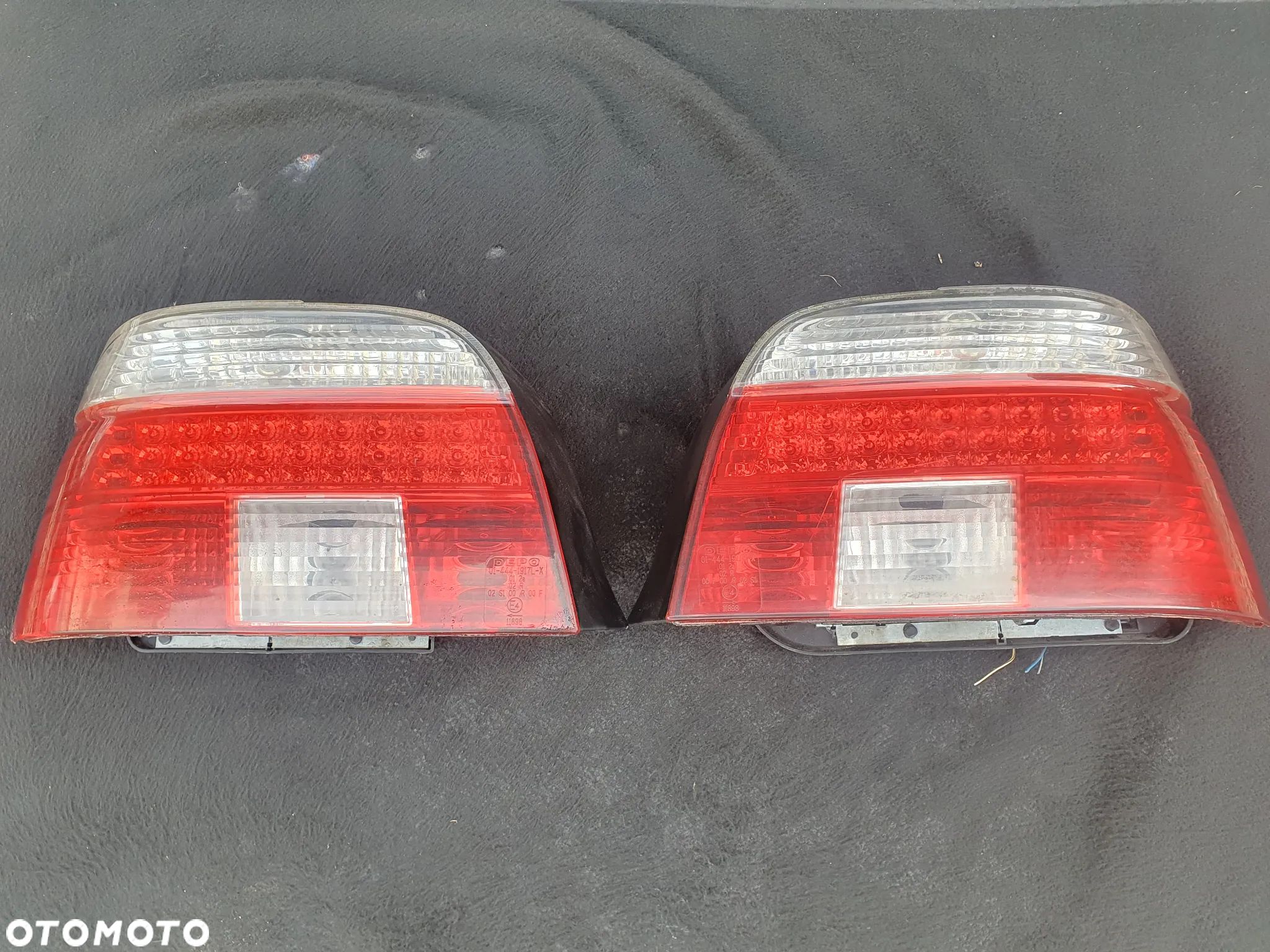LAMPA TYLNA TYŁ PRAWA LEWA KOMPLET BMW E39 SEDAN LIFT LED - 1