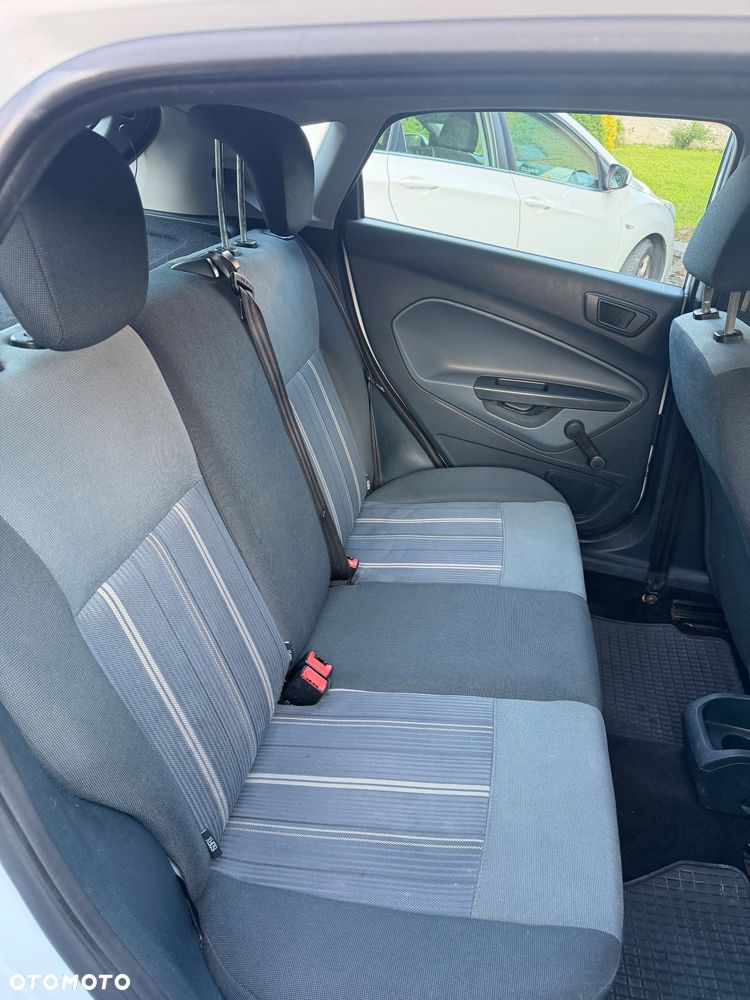 Ford Fiesta 1.25 Ambiente - 9
