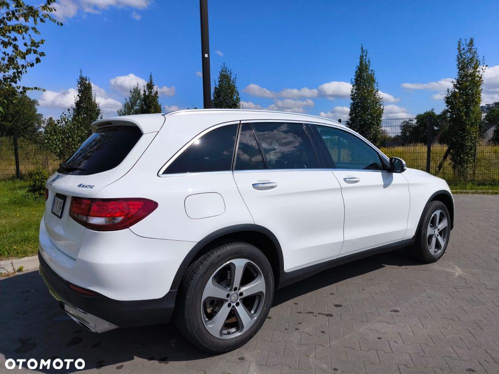 Mercedes-Benz GLC 300 4-Matic - 3