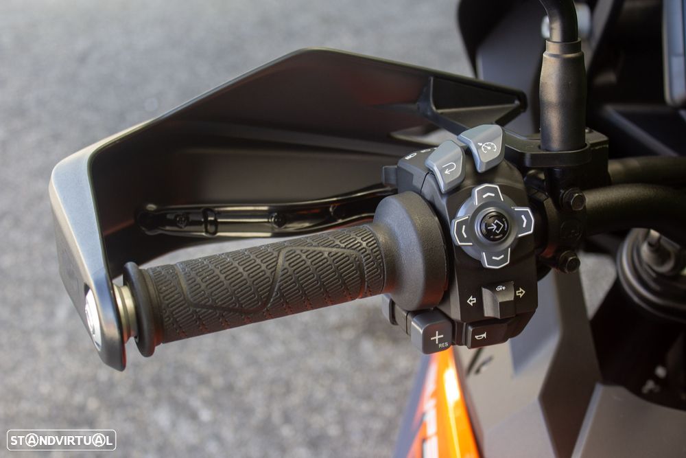 KTM 1290 Super Adventure S - 10