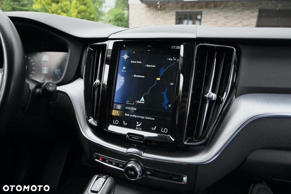 Volvo XC 60 D4 Geartronic Momentum Pro - 24