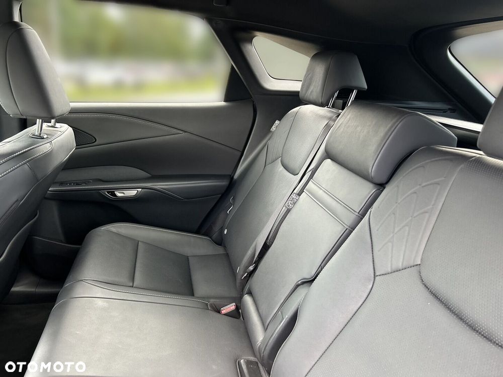 Lexus RX - 15