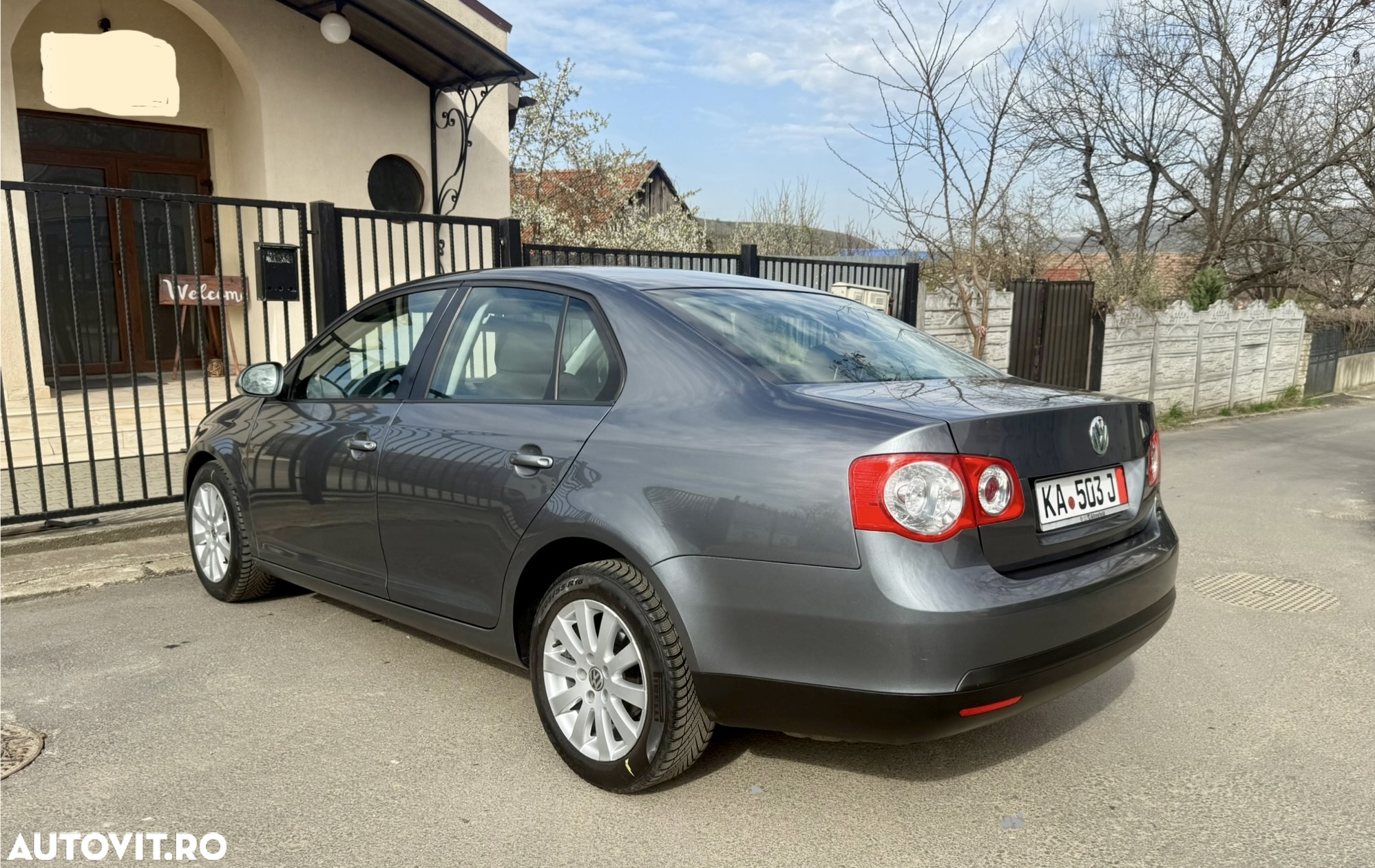 Volkswagen Jetta 1.6 Trendline - 24