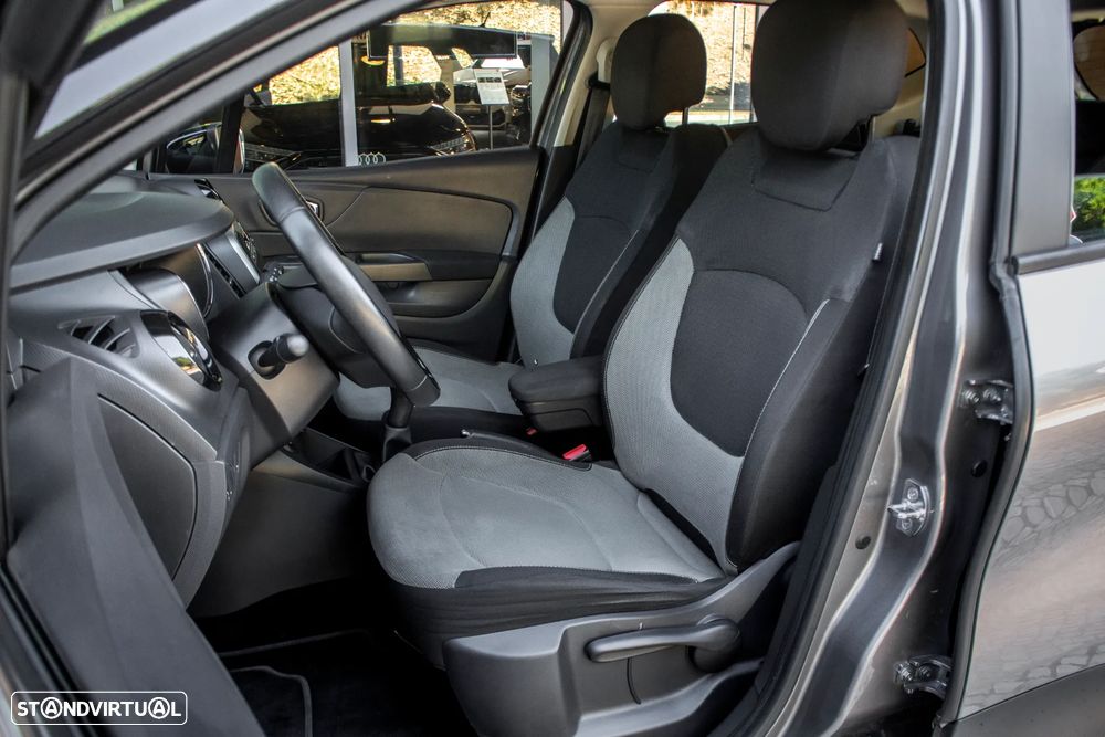 Renault Captur 1.5 dCi Exclusive - 25