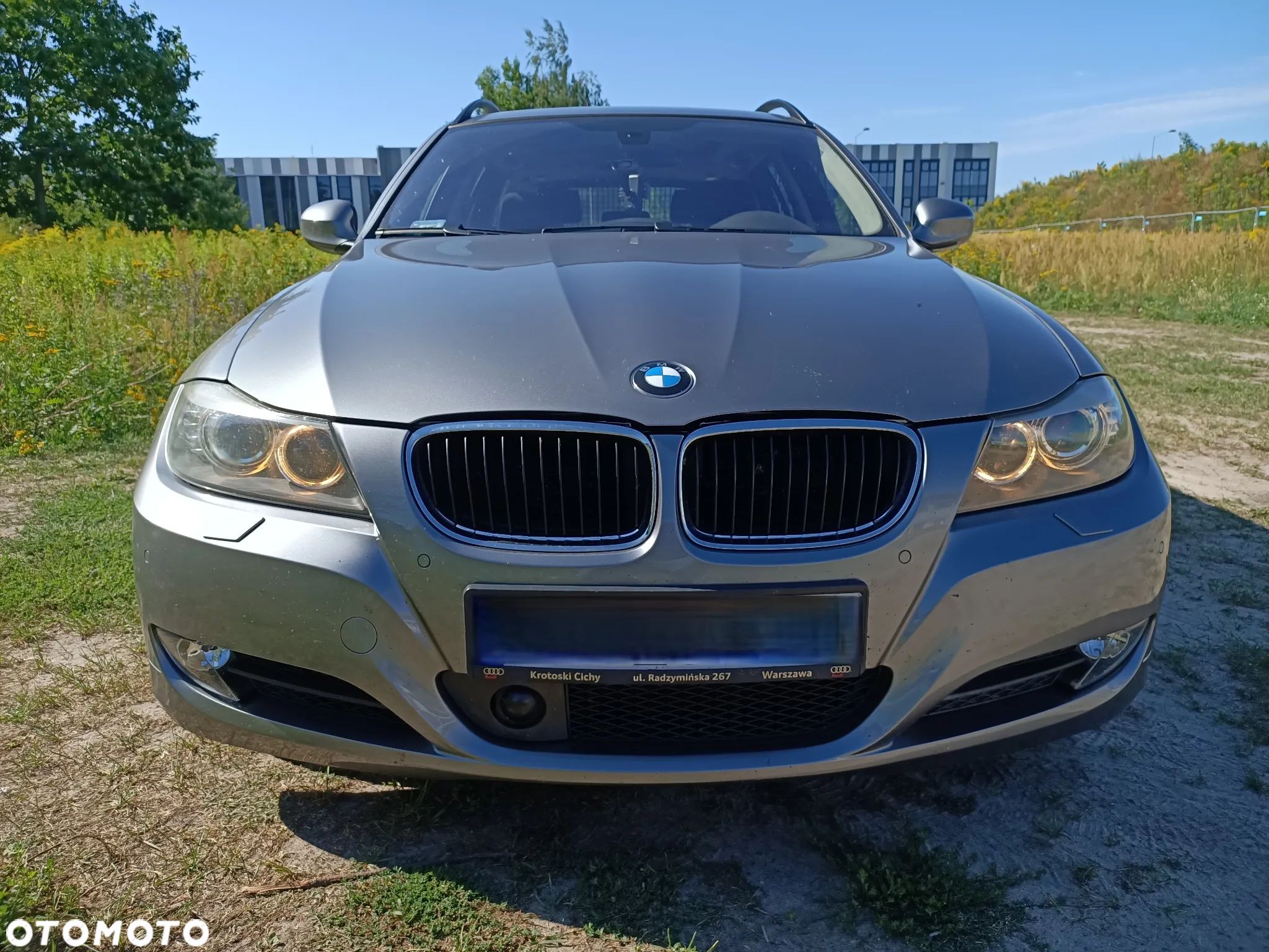 BMW Seria 3 330i xDrive Touring - 1
