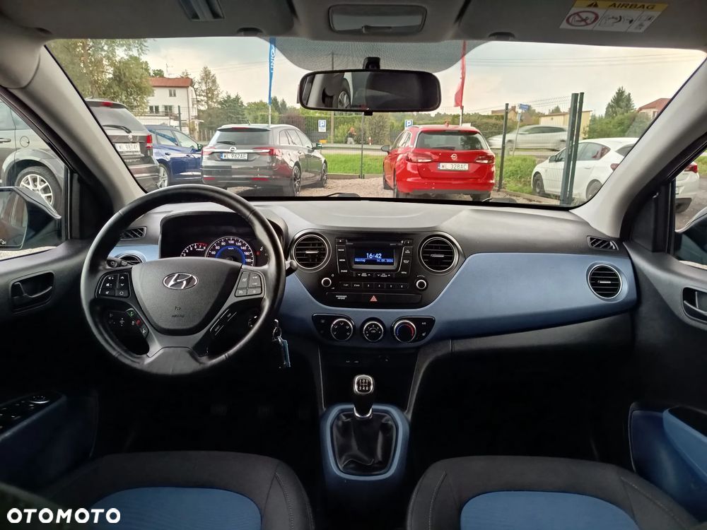 Hyundai i10 1.2 Fifa World Cup Edition - 15