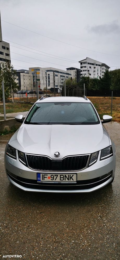 Skoda Octavia Combi Diesel 1.6 TDI Style - 1