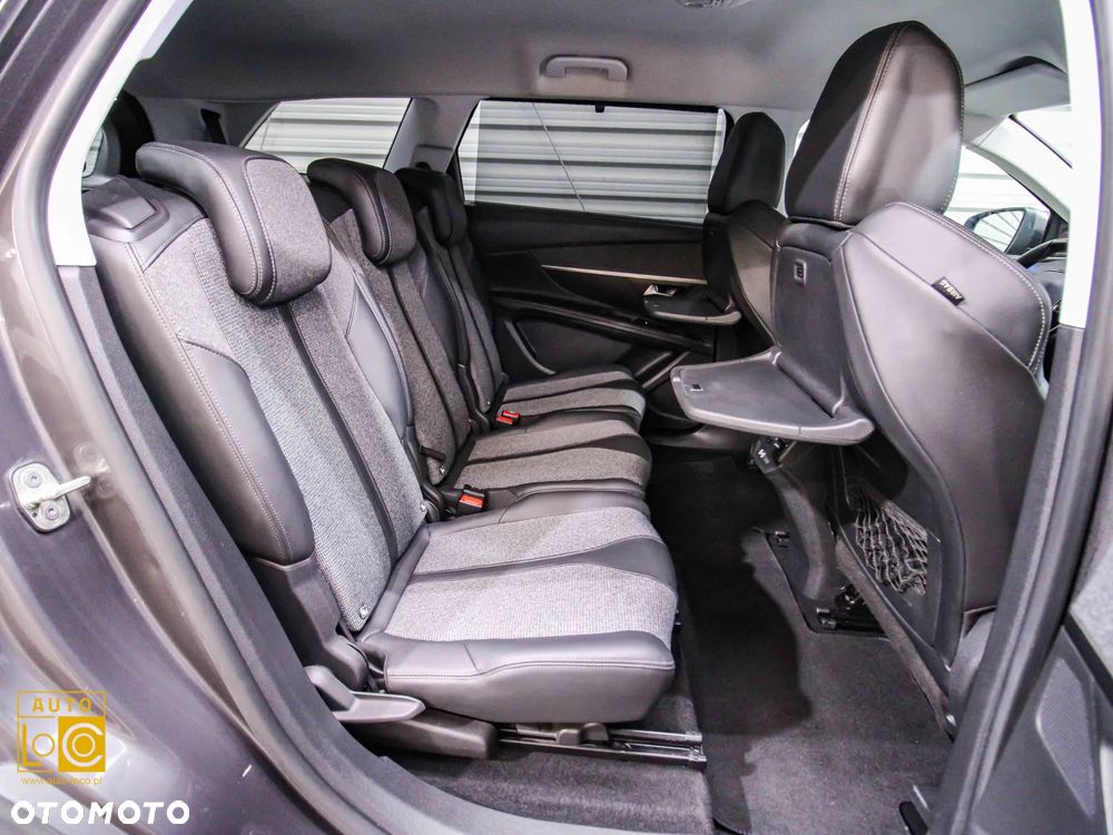 Peugeot 5008 1.6 PureTech Allure S&S EAT8 - 11
