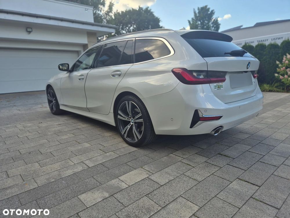 BMW Seria 3 320d MHEV Luxury Line - 29