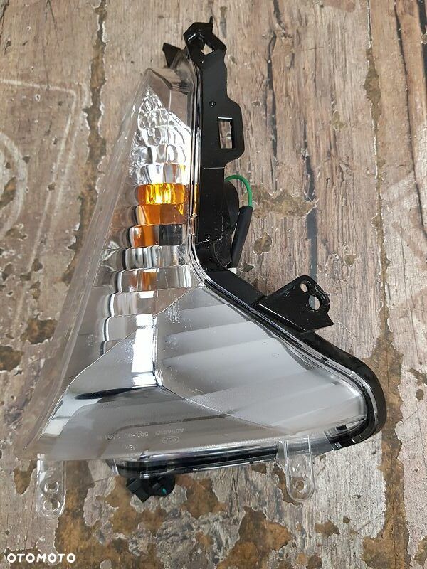 Kierunkowskaz Yamaha T-Max 530 - 2