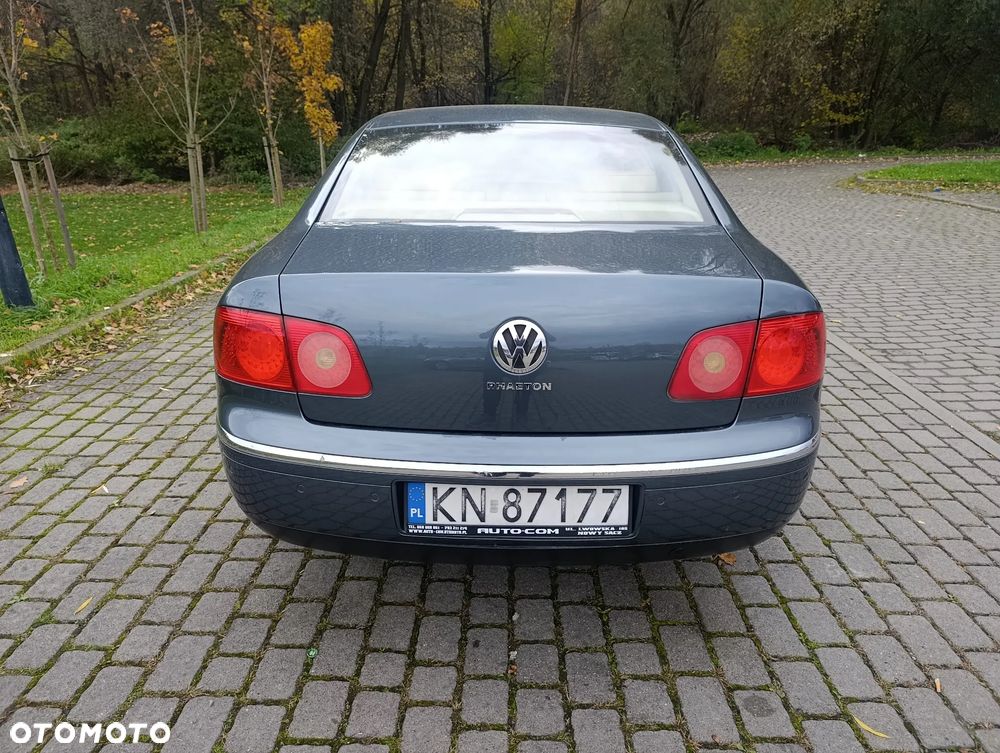 Volkswagen Phaeton - 9