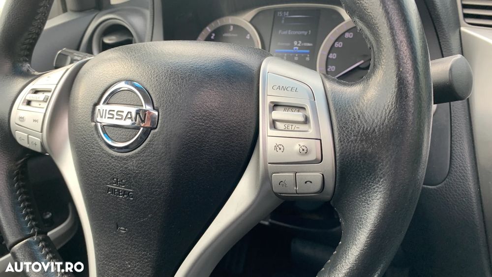 Nissan Navara 2.3 dCi Bi Turbo Double Cab Tekna Aut. - 29