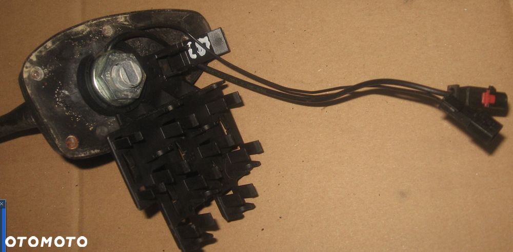 antena dachowa BMW E87 - 2