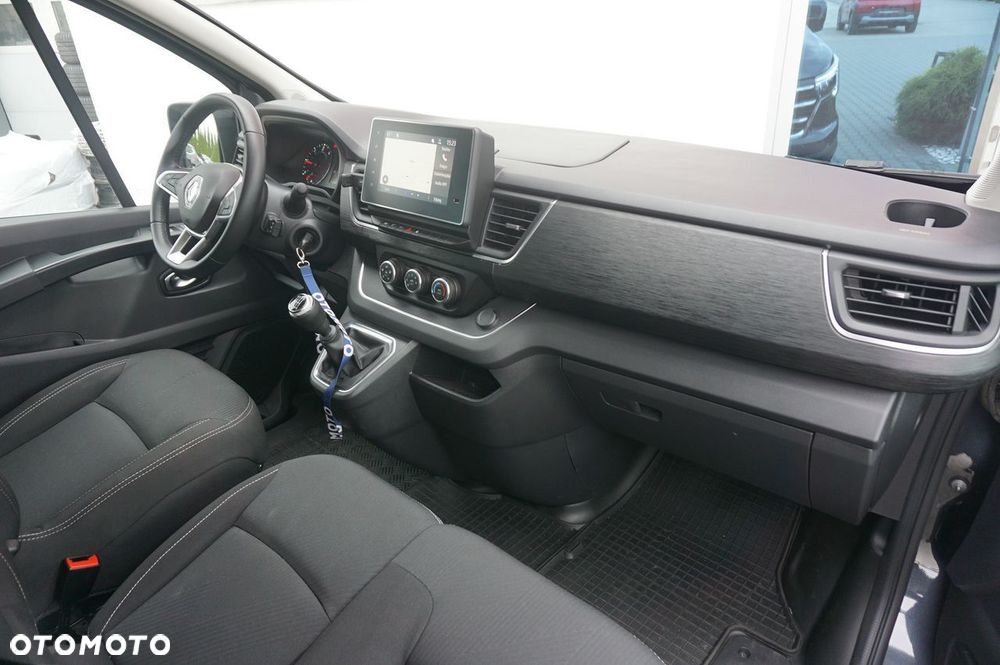 Renault Trafic 2.0 dCi - 19
