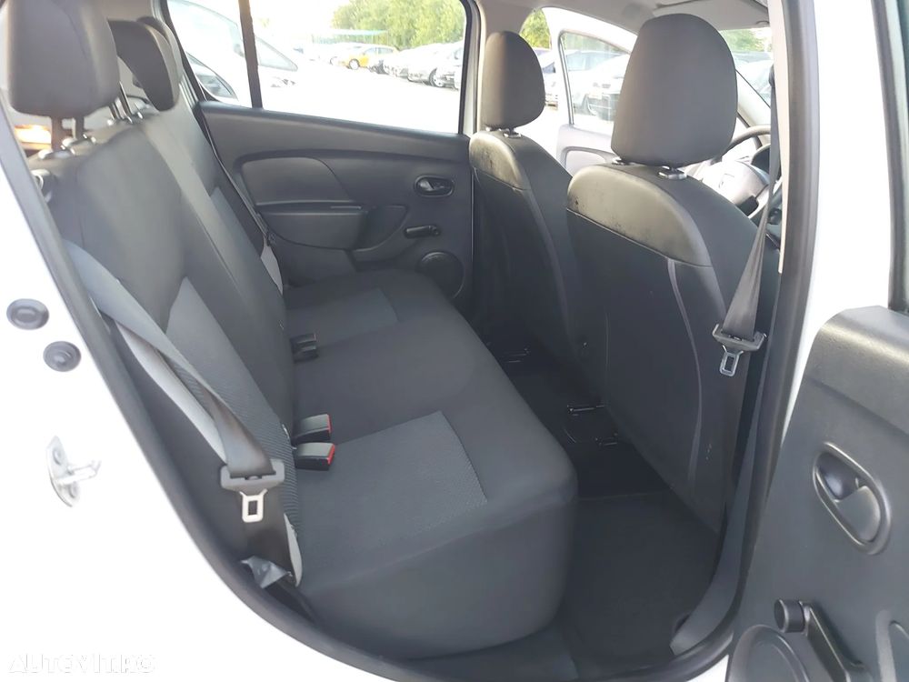 Dacia Sandero - 15